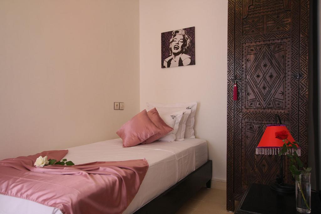 Riad De La Semaine Марракеш Номер фото